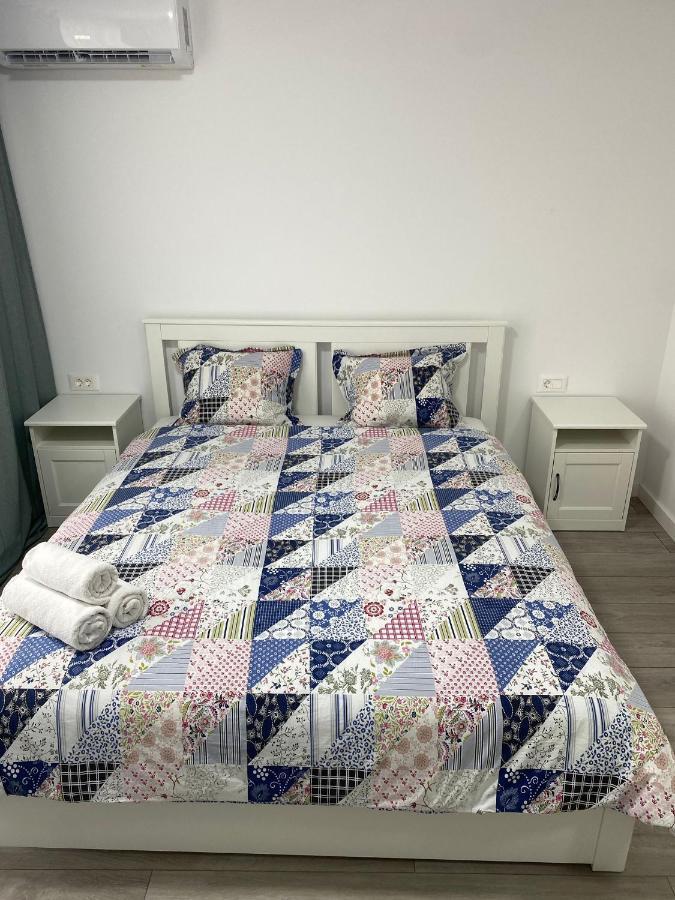 Catedral Apartment Bucharest Luaran gambar