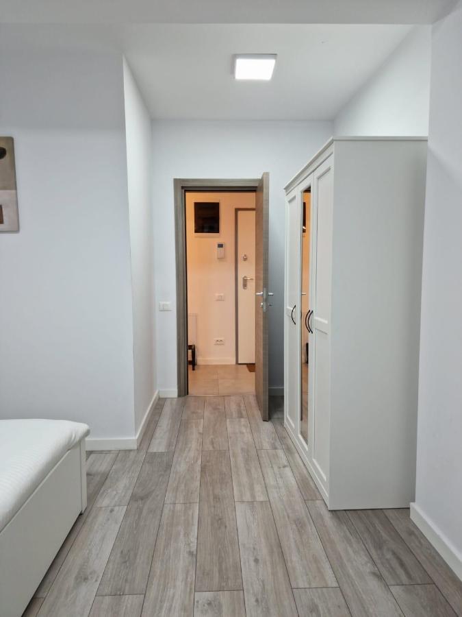 Catedral Apartment Bucharest Luaran gambar