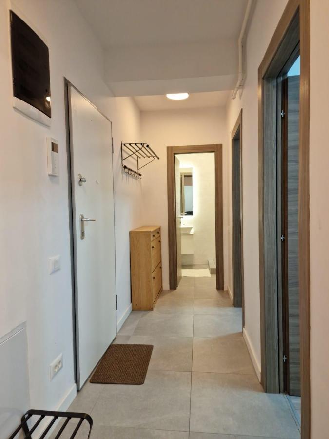 Catedral Apartment Bucharest Luaran gambar