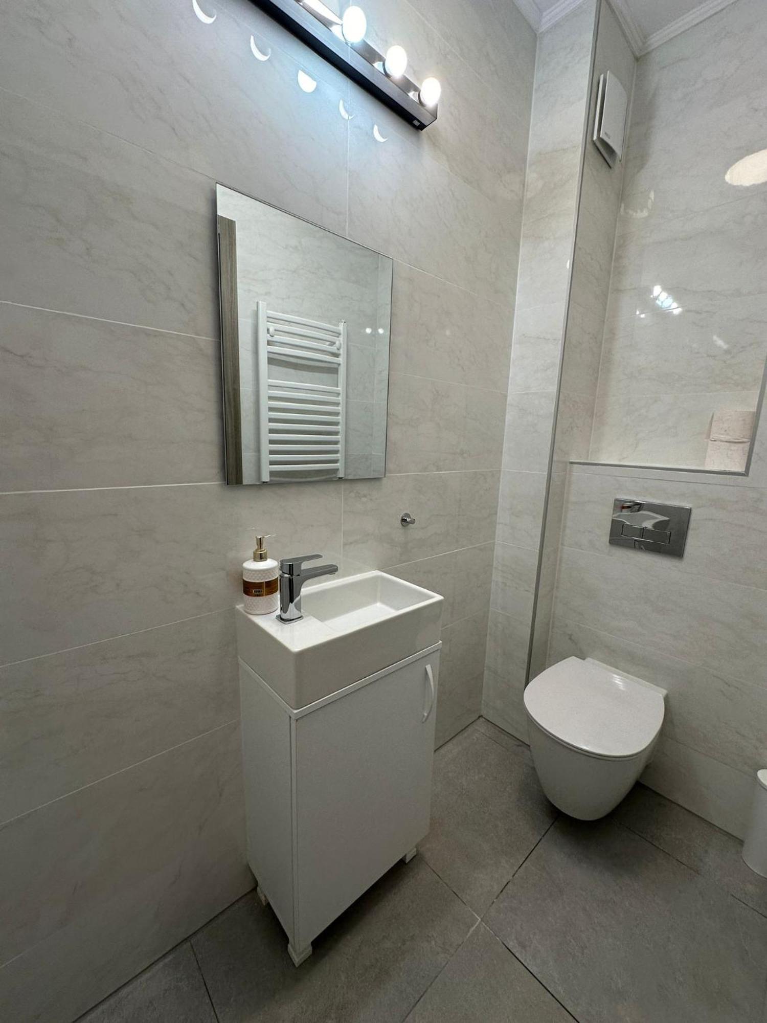 Catedral Apartment Bucharest Luaran gambar