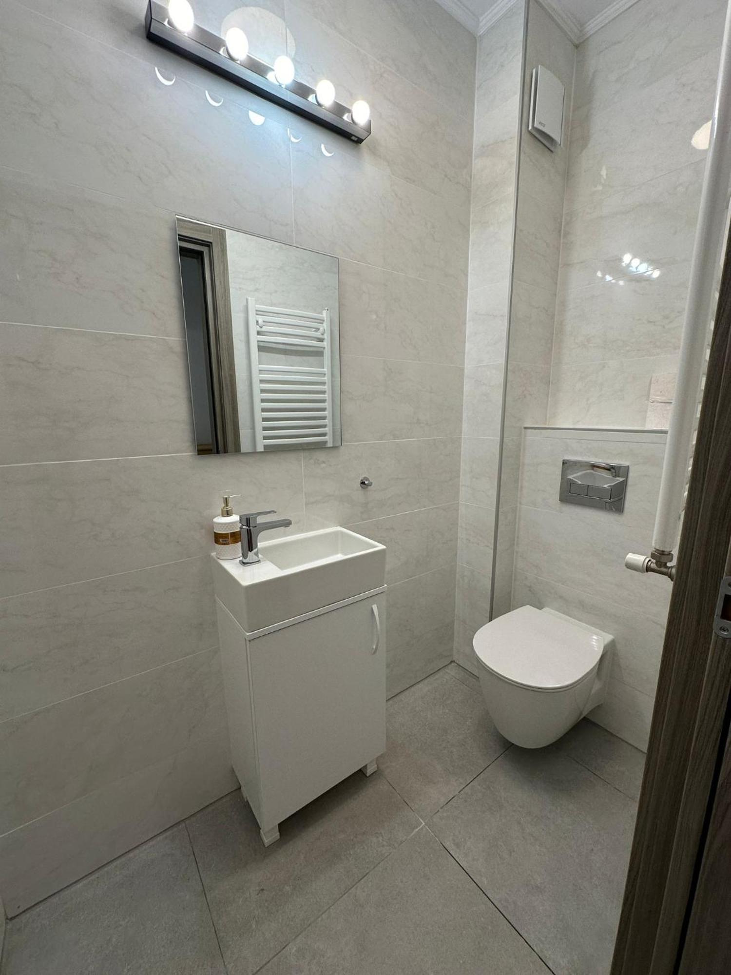 Catedral Apartment Bucharest Luaran gambar